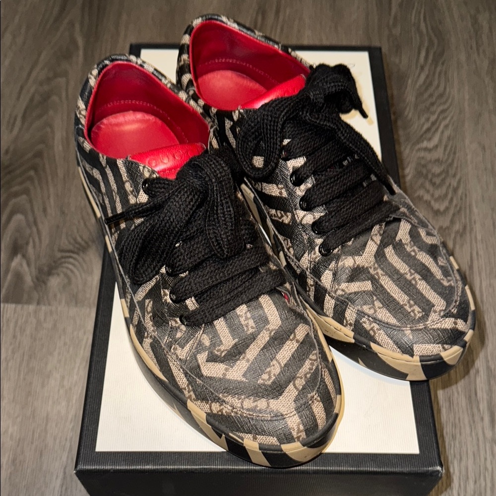 Patterned Black & Beige Low-Top Sneakers with Red Interior